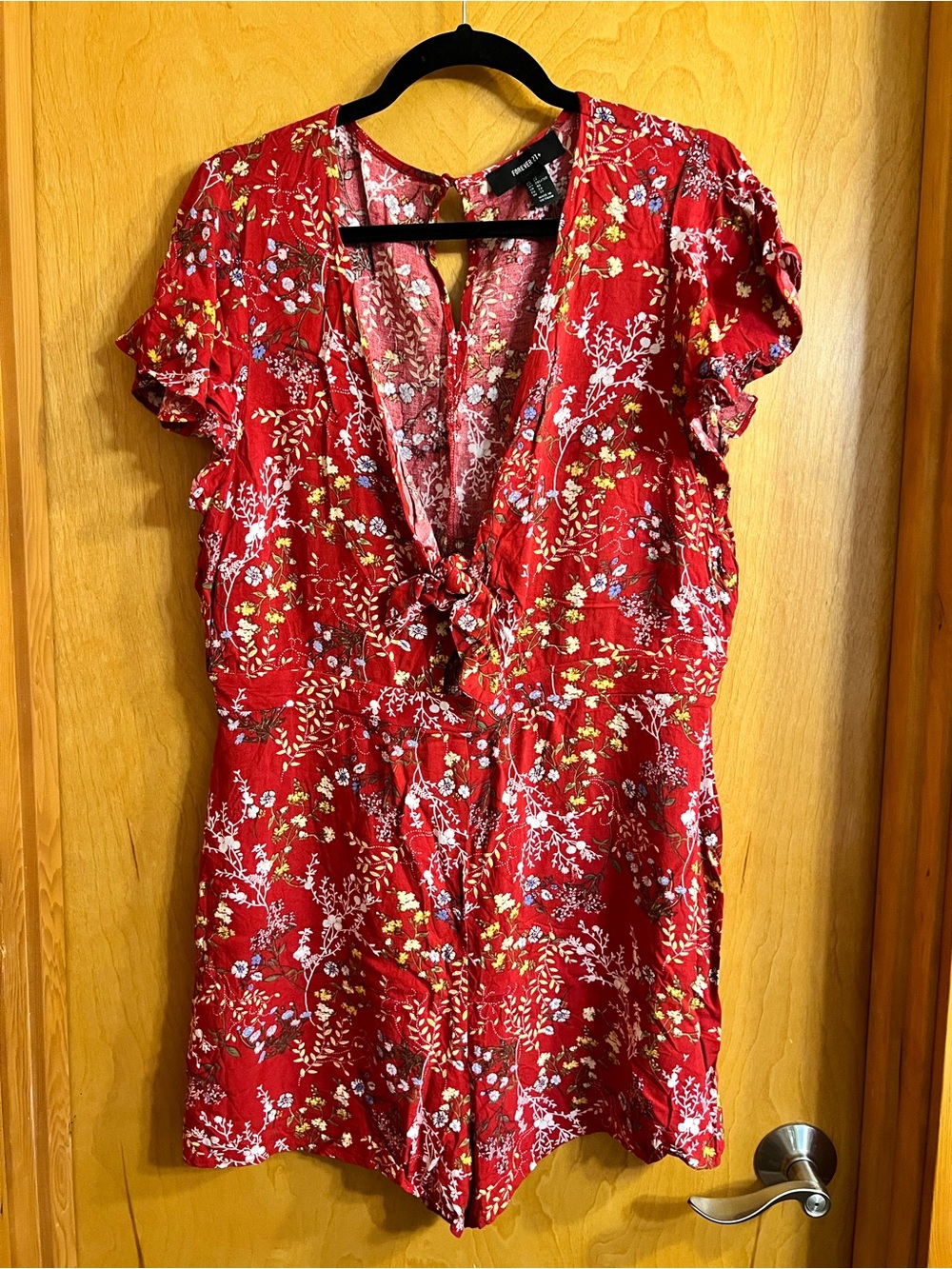 🌸 Forever 21 Floral Tie Front Romper - 2X